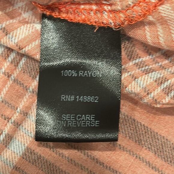 Torrid Women's Challis Button Front Dolman Sleeve Top Pumpkin Size 18-20 - Picture 7 of 8